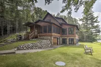Waterfront Star Lake Cabin, Boat Dock on-Site - parking