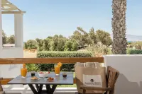 Glaronissi Beach - breakfast