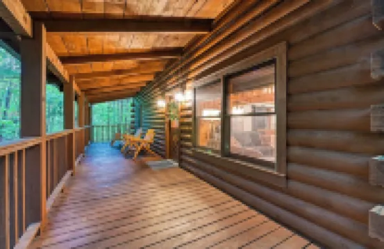 Sunset Vista 4BR Retreat with Stunning Mountain Views + Hot Tub + POOL!