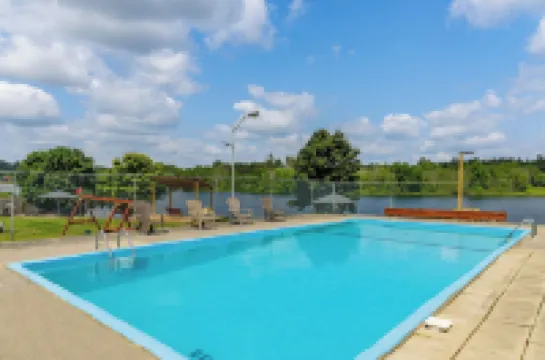 Motel 6 Campbellford, on Hotels in Northumberland County