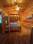 Firefly 3BR/3BA cabin with amazing views!