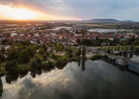 Old brewery with flair: Old town | free parking lot | coffee | SMART TV | WiFi Hotels in Kitzingen