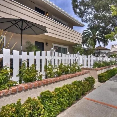 Clean & Highly Rated - Close to CDM Beach/Village, A/C&Garage