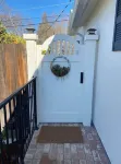 Luxury Spacious Studio in Woodside Plaza