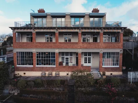 Dunedin House- Boutique Hotel Отели в г. Данидин