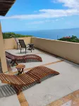 Unbelievable 3br Penthouse with amazing ocean views & private Rooftop patio