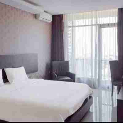 蘇卡布米陽台酒店 Rooms