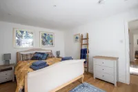 A charming cottage in the heart of Ballater, with a beautiful & modern interior
