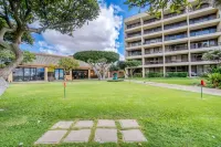Direct Oceanfront! Sugar Beach Resort, Penthouse in paradise, AC, TV, WIFI, POOL