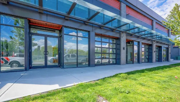 AQUA Corner Unit w Balcony and Amazing View #614 Отели рядом с достопримечательностью «Оканаган»