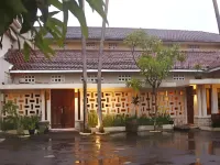 드 솔로 부티크 호텔 Purwosari 주변 호텔