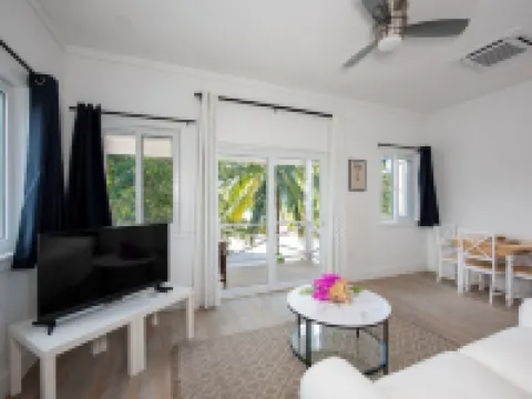 Laughing Bird Suites Hotels in Governor's Harbour