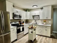 Quaint, spacious, & relaxing; come stay with us, you'll enjoy the details. Hotels in Lawrence County