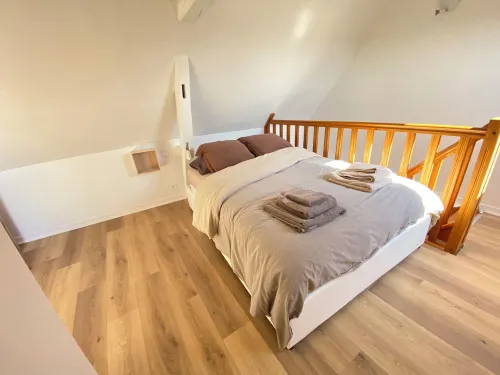 Margnotine house with private courtyard and parking. Hotels in Margny-les-Compiegne