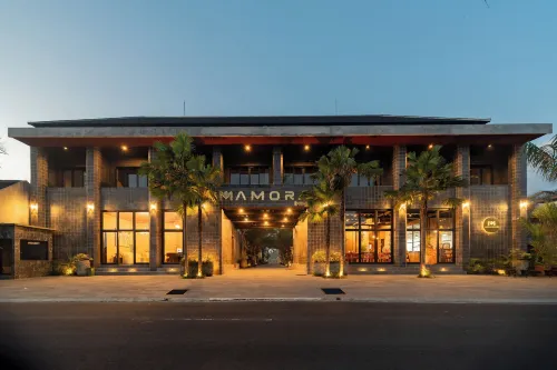 Mamora Living Ubud - Bed and Breakfasts