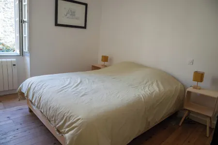 Les Hyades, port of Dahouët Отели в г. Пленёф-Валь-Андре