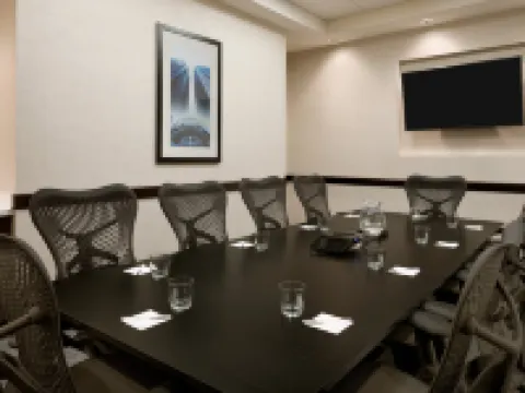 Hampton Inn & Suites Rosemont Chicago O'Hare Hotels in Rosemont