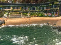 Trân Châu Beach & Resort