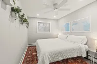 Therapeutic 2 King Bedroom Apartment in Downtown Conshohocken