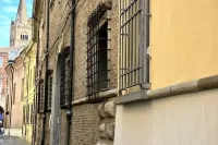 Petrucci House 2 historic center