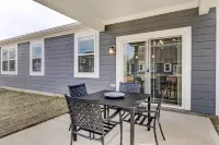 Spacious Home w/ Patio Near Fishers! - Swimmingpools