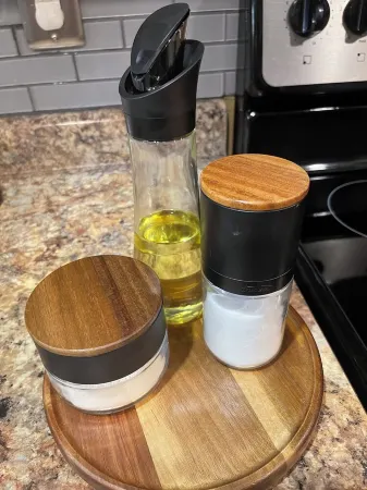 Spacious 5-bedroom house with WiFi, AC in charming Saint Robert