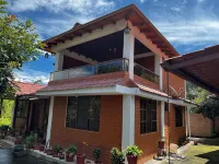 Charming house just 30 minutes from Baños. Pet friendly! Hôtels à : Patate