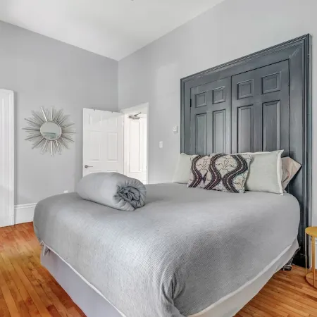 Charming first floor flat in historic old south district near waterfront