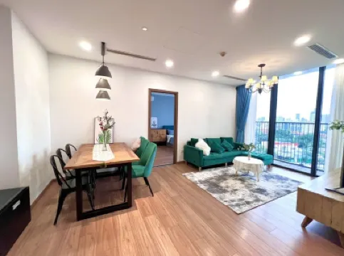 Stunning 3BR Firework & Scenic Pool Views D7 HCMC  Family-sized Các khách sạn ở TP. Hồ Chí Minh