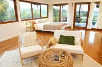 Rural Studio Retreat with Stunning Mountain Views