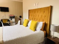 Private And Clean Unit With Queen Bed