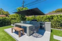 Modern 4 bedroom stay Oasis Villa with Turkish bath