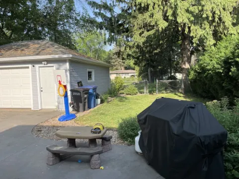 EAA Only a Mile Away