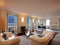 LARIUS BALCONY ON THE LAKE - PARKING - WIFI