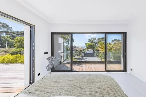 Splendid villa with pool view