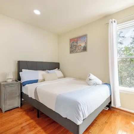 Private Downtown Herndon Escape - Full Amenities