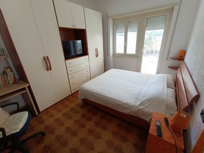 House by the sea with large equipped garden