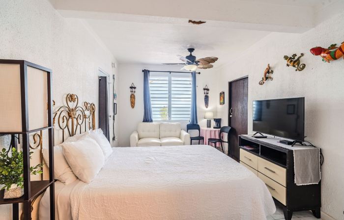 Coconut Palms Inn