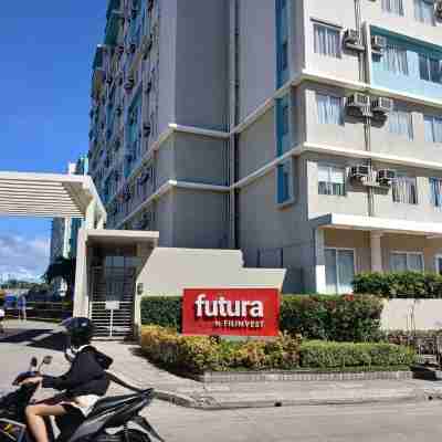 Spacious 1BR at Marina Spatial w/Pool - Dumaguete City Hotel Exterior