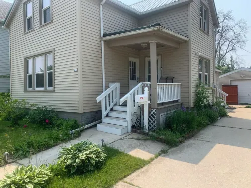 Chic 1-bedroom apartment with WiFi, AC in fabulous Sheboygan