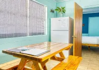 Cute Cabin with Amazing Frio River Frontage, 1 mile from Garner State Park