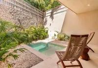 Spectacular House with private pool and garage