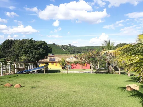 COME TO ENJOY NATURE WITH ANY COMFORT IN A TRUE PARTICULAR RESORT Hotels in Carmo do Rio Claro
