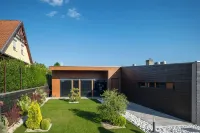 Amazing 3 bedroom villa with outdoor pool next to Budapest Các khách sạn ở 
