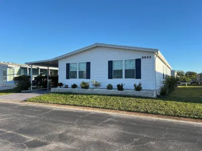 Vibrant Active Adult 55+ community w/clubhouse, pool w/hot tub, fitness room. Hotels near Converse Factory Store