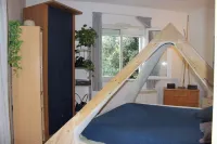 Large villa on 1800 m2 of wooded land with swimming pool north of Montpellier