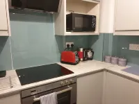 Cosy Flat for small family or working professionals.