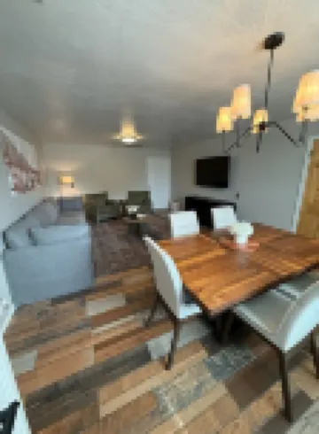 Historic Main Street Apartment B in Panguitch Utah