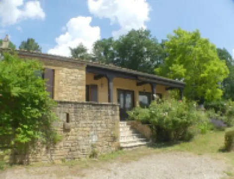 Stone house Les Chardonnerets with swimming pool