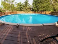 Family House: Pool, Games & Boat Parking Hotels in Huron